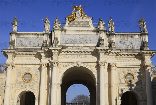 Arc Here Triumphal Arch