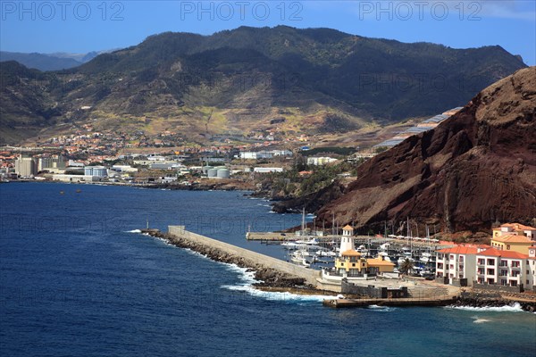 At Cap Ponta de Sao Lourenco