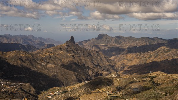 View from Mirador de Degollada Becerra to Roque Bentayga