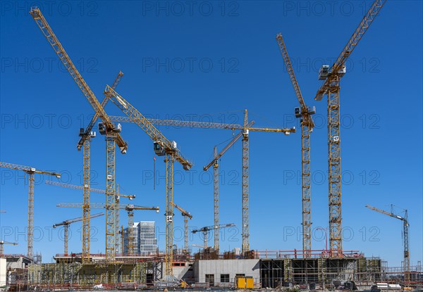 Major construction site at Ueberseequartier and Hafencity