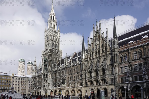 Marienplatz with Mariensaeule