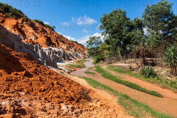 Fairy Stream Suoi Tien