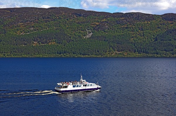 Tour boat on Loch Ness