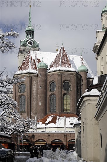 Church of St. Peter at the Viktualienmarkt