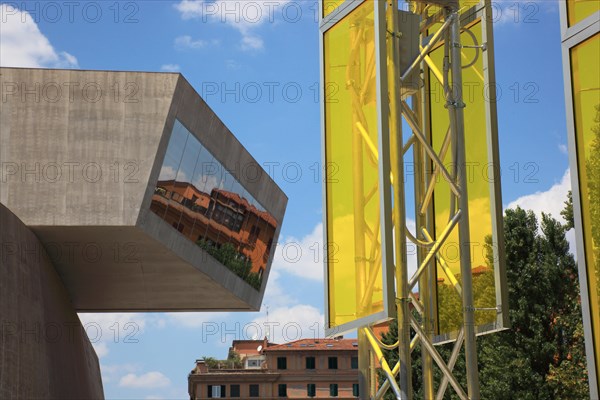 Museo nazionale delle arti del XXI secolo oder MAXXI