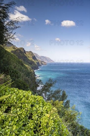 Blick vom Kalalau Trail auf die Na Pali Coast