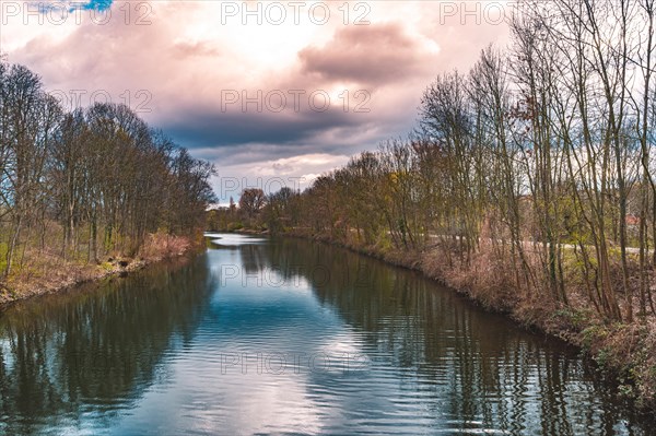 As a tributary to the river Leine