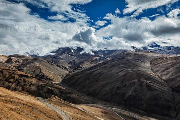 Himalayan landscape near Tanglang-La pass in Himalayas along Manale-Leh road