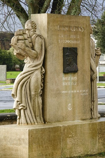 Monument to Rear Admiral and composer Jean Cras