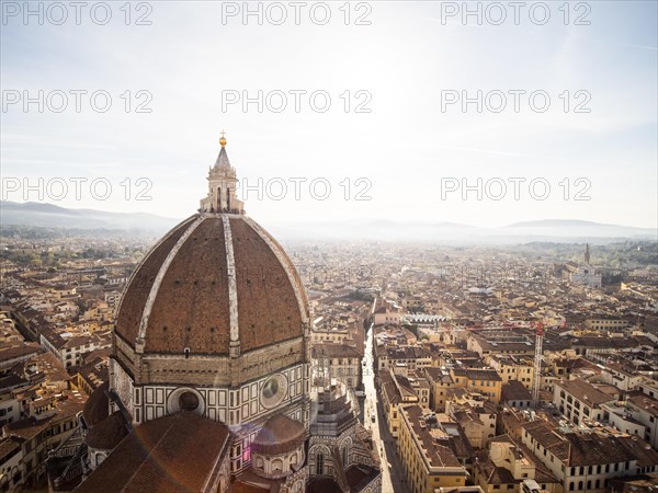 Stadtansicht im Morgenlicht mit Dom von Florenz