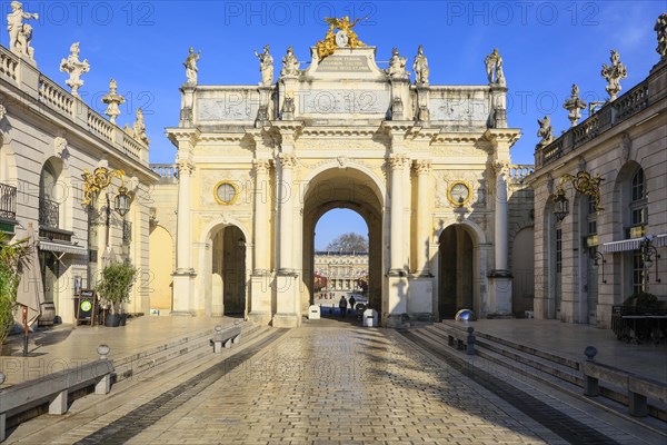 Arc Here Triumphal Arch