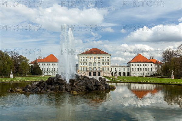 Fountain in Grand Parterre