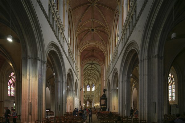View from the west portal through the nave to the choir