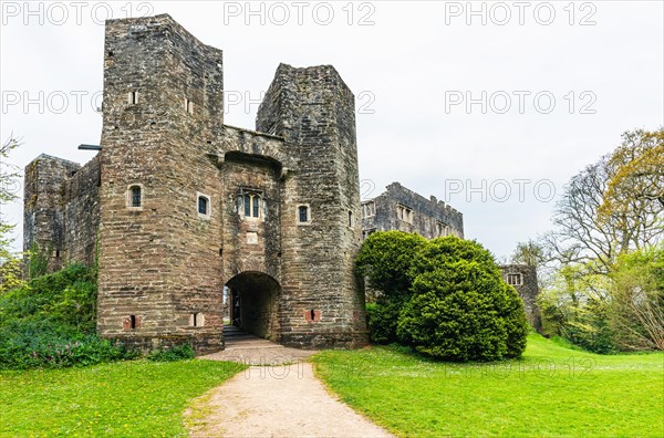 Panorama of Berry Pomeroy Castle