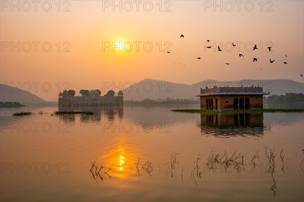 Tranquil morning at famous indian tourist landmark Jal Mahal