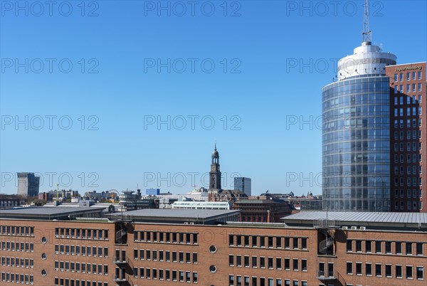 View from the Elbe Philharmonic Hall to the Columbiahaus and the Michel