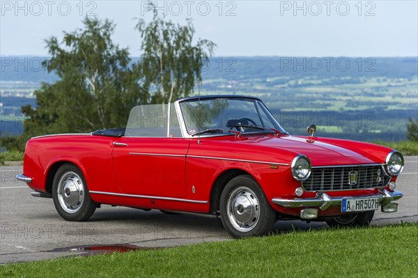 Vintage car FIAT 1500 Spider