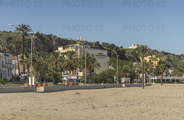 Sandy beach beach