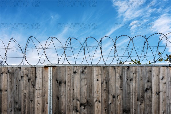 Barbed wire at a cordoned-off area