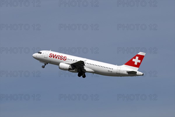 Flugzeug Swiss