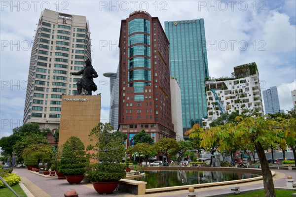 Tran Hung Dao Square