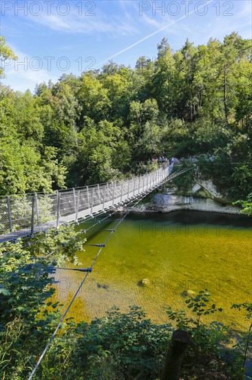 Haengebruecke im Fuerstlichen Park Inzigkofen