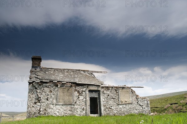 Abandoned shooting gallery on the roadside of the B6255 from Hawes to Ingleton