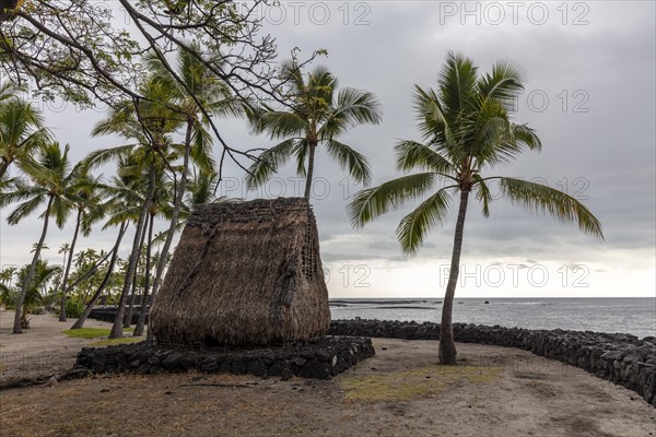 Straw hut in Puuhonua o Honaunau