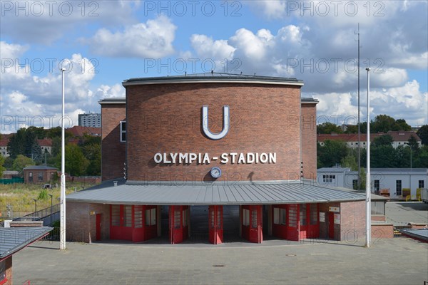 U-Bahnhof Olympia-Stadion