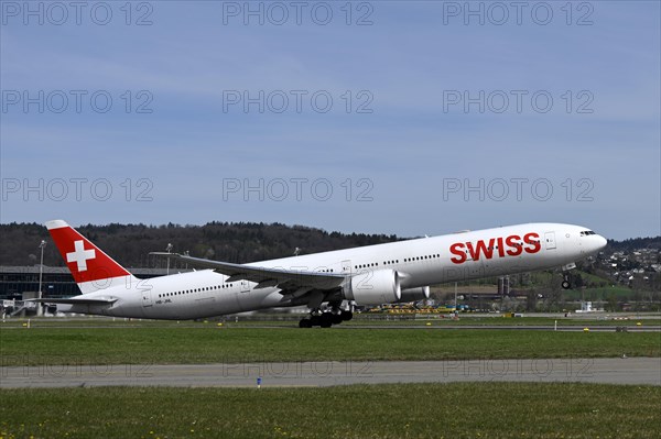 Flugzeug Swiss