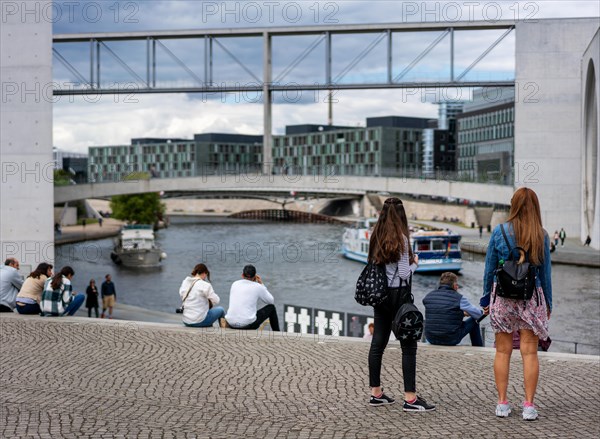 Tourists in the Berlin government quarter at the Marie Elisabeth Lueders House