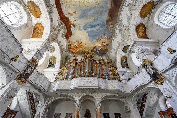 Organ loft