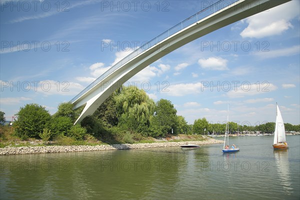 Dyckerhoff bridge at the harbour in Schierstein