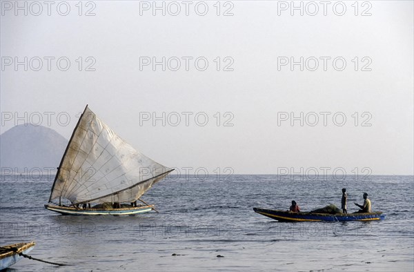 Sailing boat