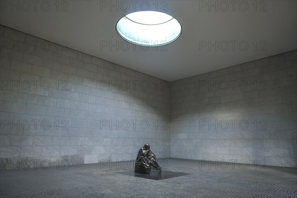 Sculpture Mother with Dead Son by Kaethe Kollwitz