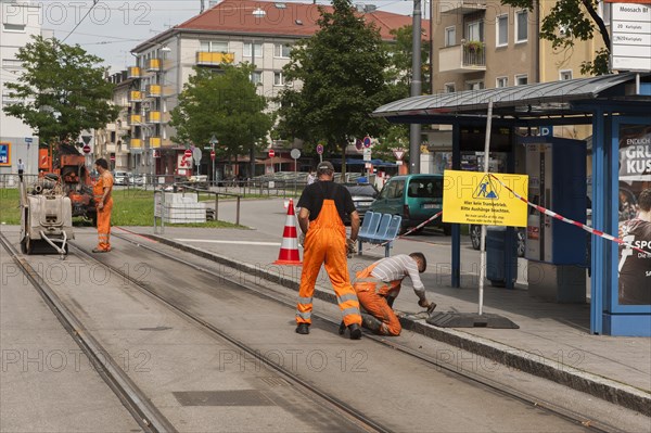 Tram stop Moosach