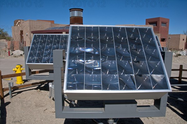 Tracking solar photovoltaic cells