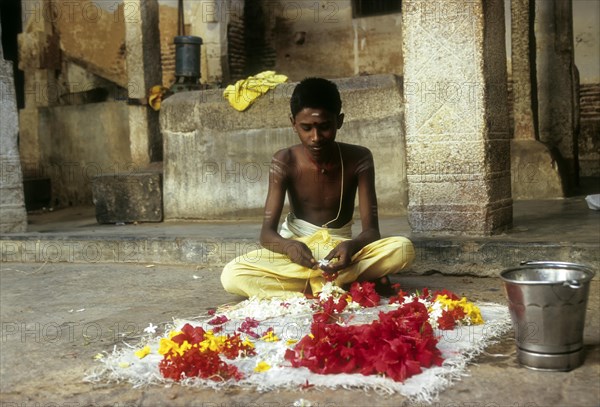 Stringing flowers