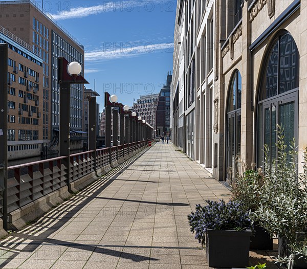 Pedestrian passage at Alsterfleet