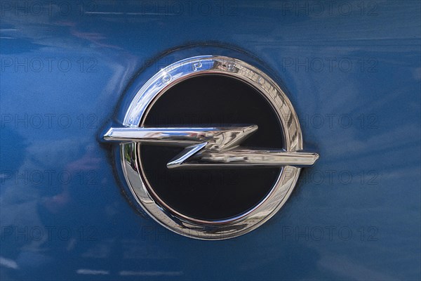 Logo of the car brand Opel