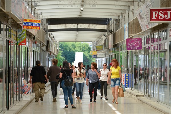 Pedestrian bridge