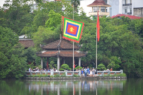 Jade Mountain Temple Den Ngoc Son