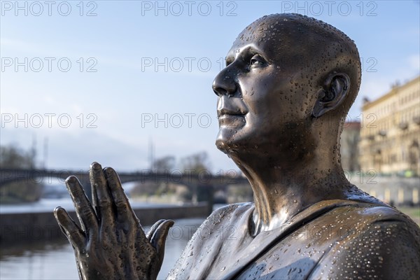 Statue der Harmonie des Predigers Sri Chinmoy