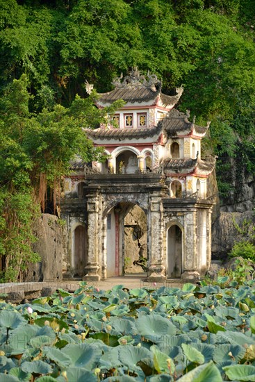 Bich Dong Pagoda