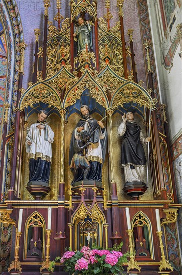 Side altar