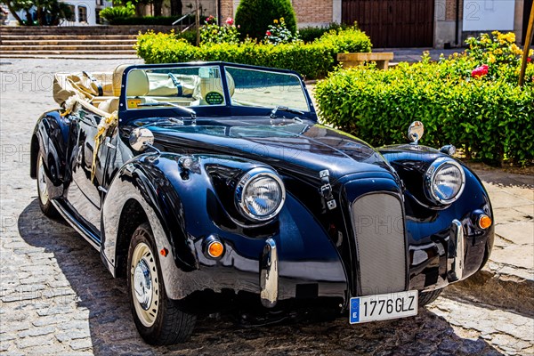 Vintage Wedding Car