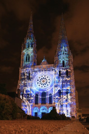 Lightshow CHARTRES EN LUMIERES