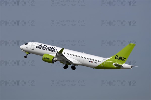 Flugzeug Air Baltic