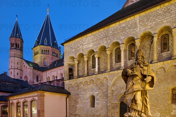 Saint Boniface in front of Gotthard Chapel