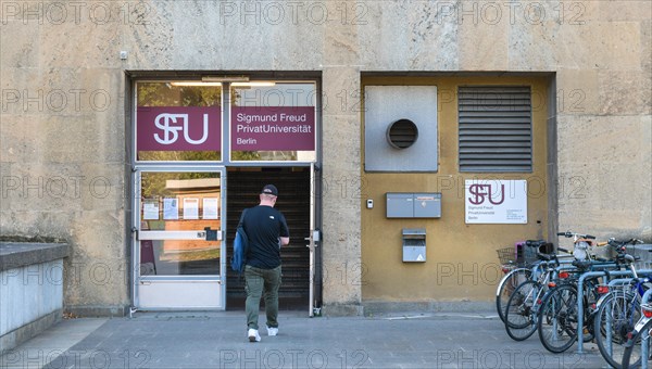 Sigmund Freud Private University